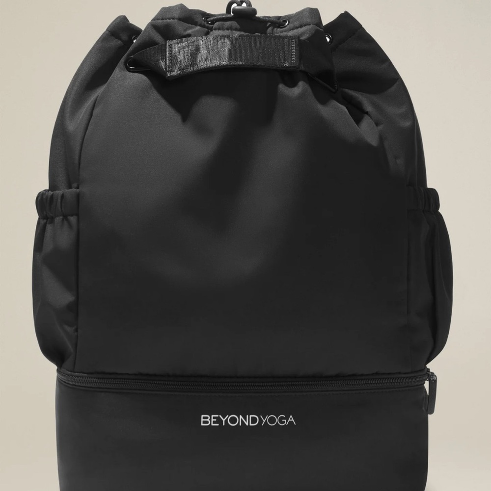 Beyond yoga convertible gym bag